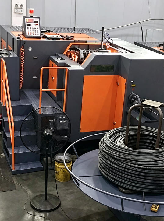 Máy tạo hình nhiều vị trí
